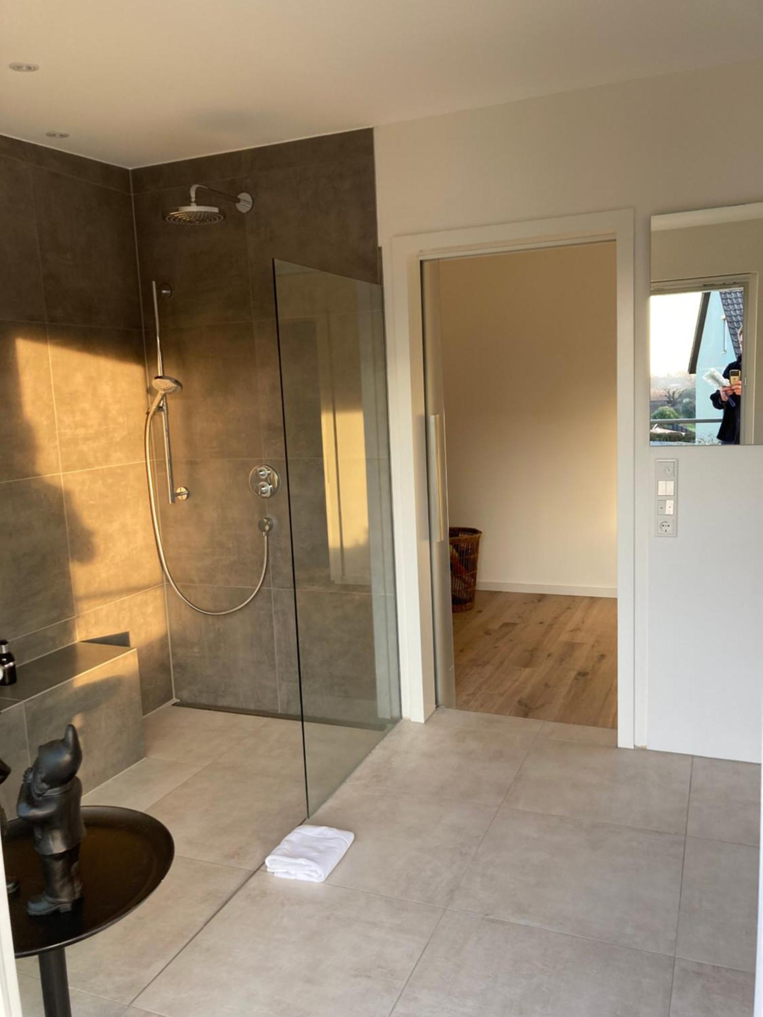 Apartmán Neues Penthouse-Loft Mit Konuskarte Fuer Gratis Oepnv Ehrenkirchen Exteriér fotografie