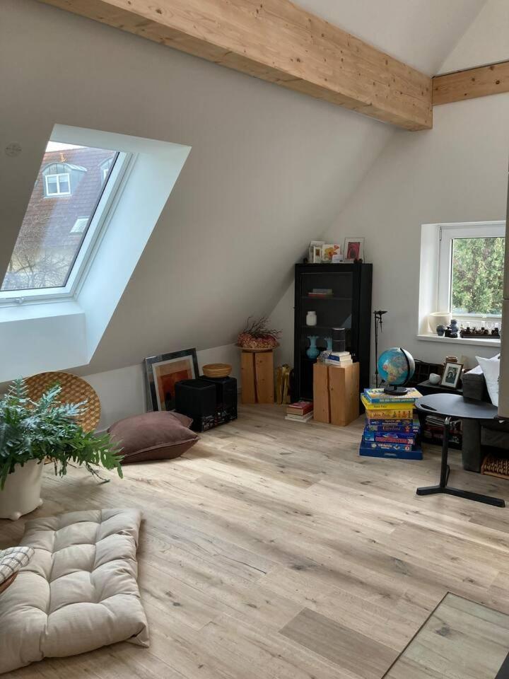 Apartmán Neues Penthouse-Loft Mit Konuskarte Fuer Gratis Oepnv Ehrenkirchen Exteriér fotografie