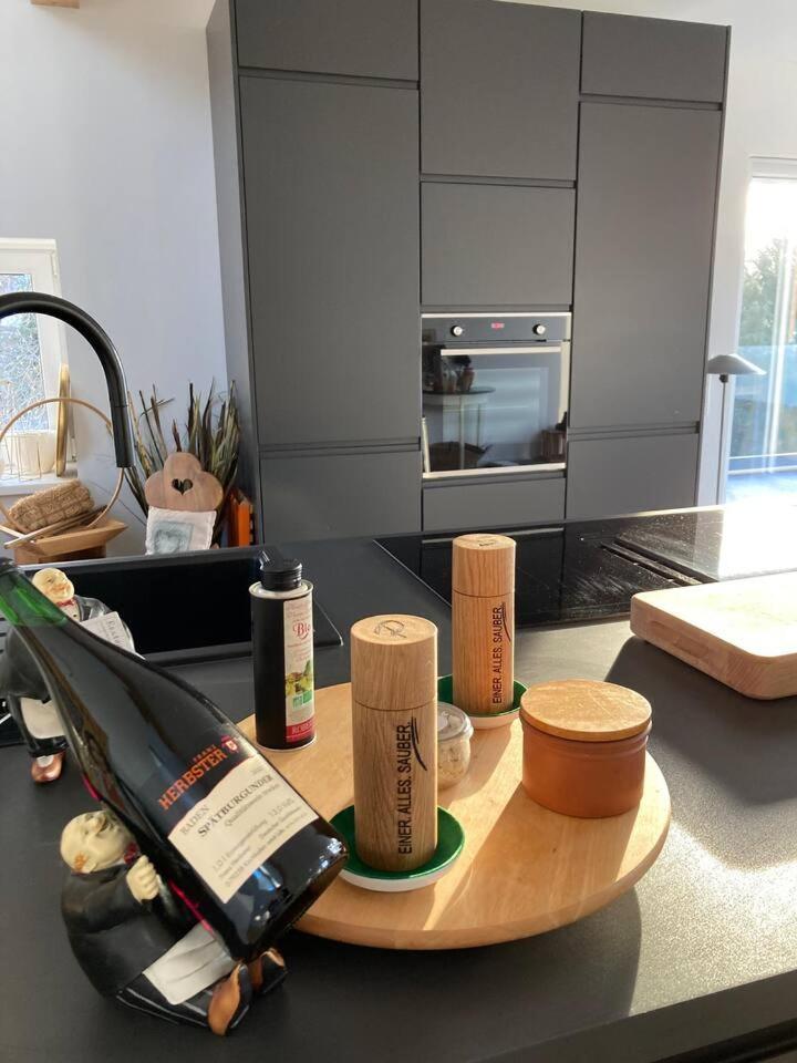 Apartmán Neues Penthouse-Loft Mit Konuskarte Fuer Gratis Oepnv Ehrenkirchen Exteriér fotografie