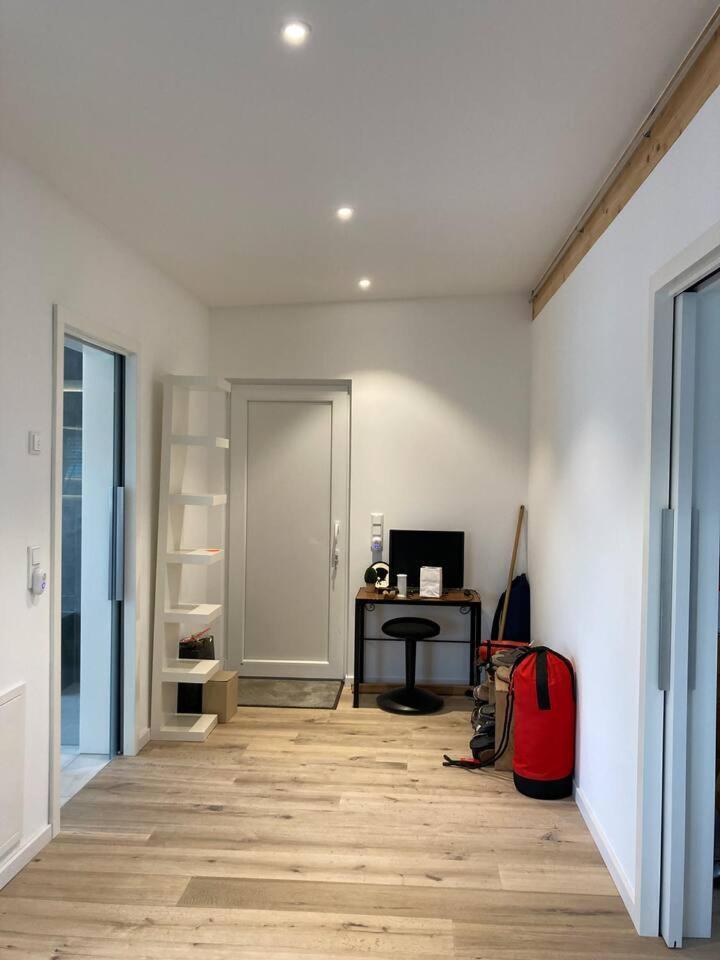 Apartmán Neues Penthouse-Loft Mit Konuskarte Fuer Gratis Oepnv Ehrenkirchen Exteriér fotografie