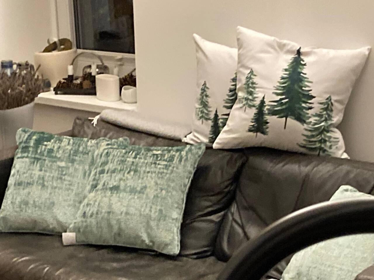 Apartmán Neues Penthouse-Loft Mit Konuskarte Fuer Gratis Oepnv Ehrenkirchen Exteriér fotografie