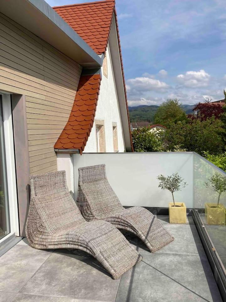 Apartmán Neues Penthouse-Loft Mit Konuskarte Fuer Gratis Oepnv Ehrenkirchen Exteriér fotografie